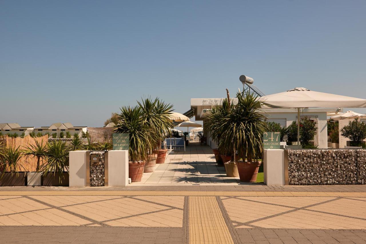 Hotel Saraceno Resort With Private Beach Milano Marittima Exterior photo