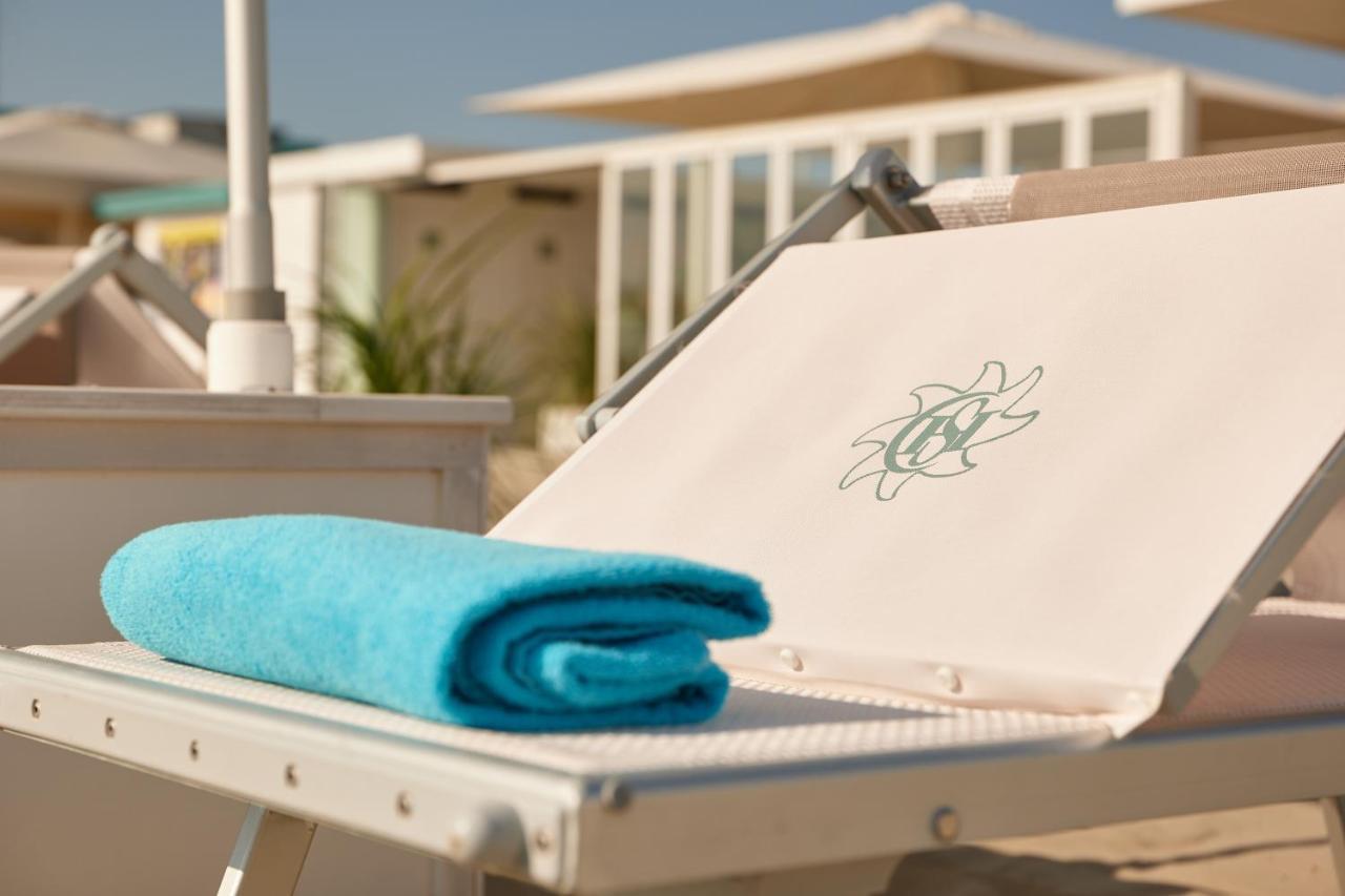 Hotel Saraceno Resort With Private Beach Milano Marittima Exterior photo