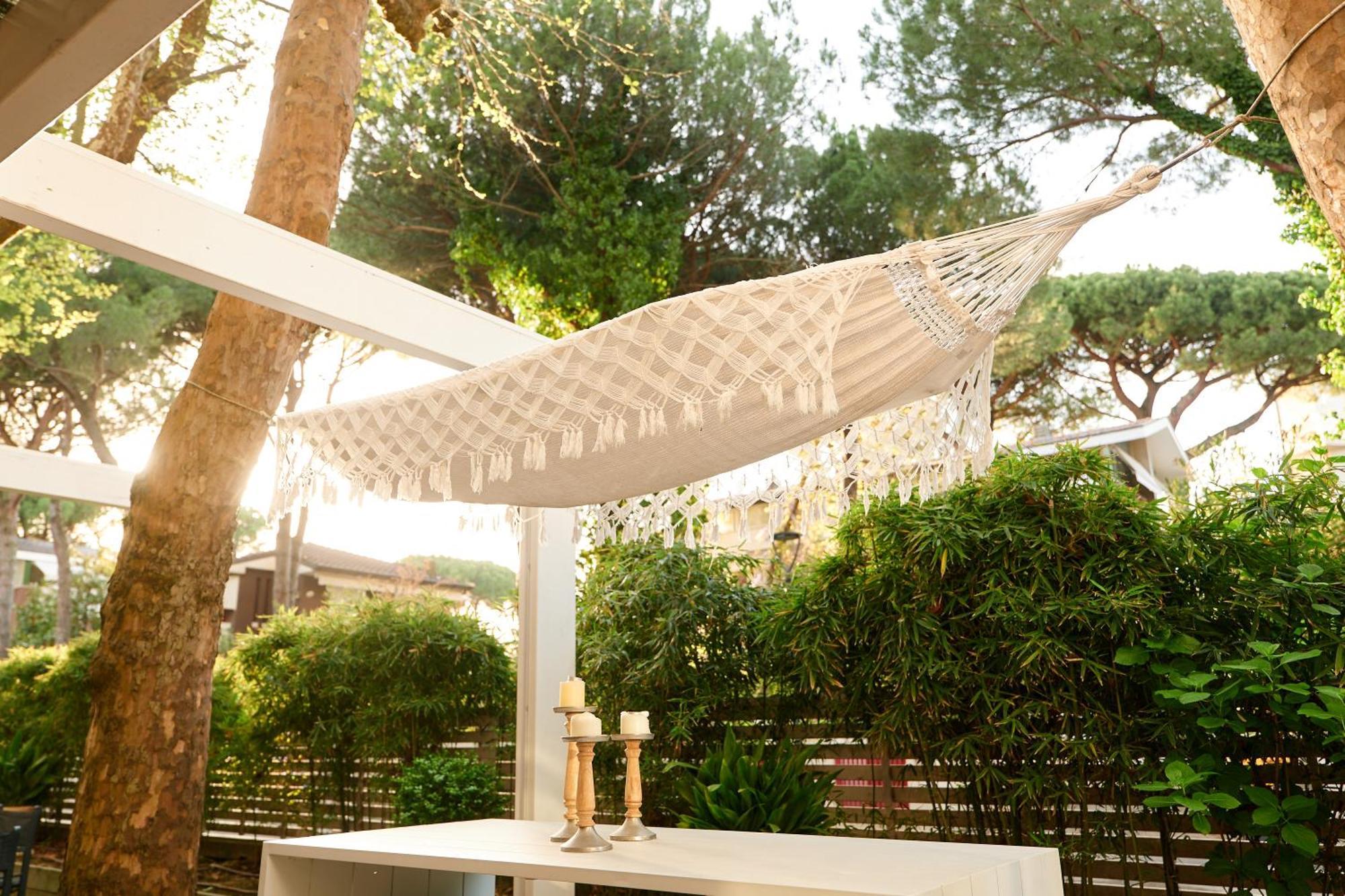 Hotel Saraceno Resort With Private Beach Milano Marittima Exterior photo